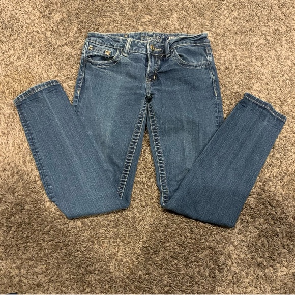 Women’s Miss Me Jeans - Picture 5 of 10